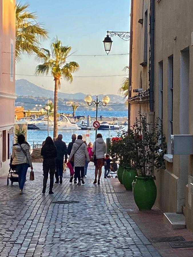 Les Nuits Etoilees, Studio Terrasse Apercu Mer, Tres Lumineux, Ac, 100M Du Port Sanary Екстер'єр фото