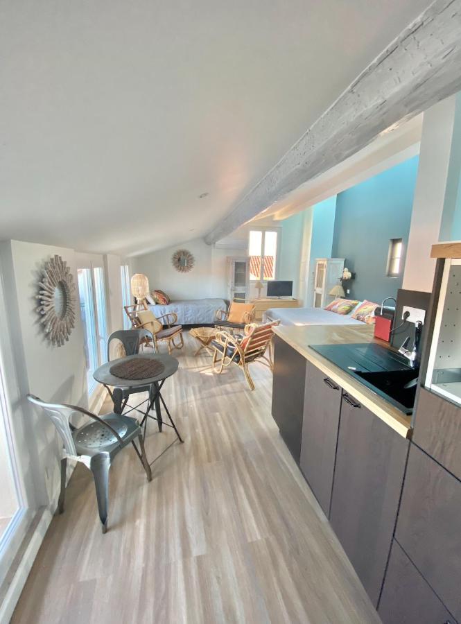 Les Nuits Etoilees, Studio Terrasse Apercu Mer, Tres Lumineux, Ac, 100M Du Port Sanary Екстер'єр фото